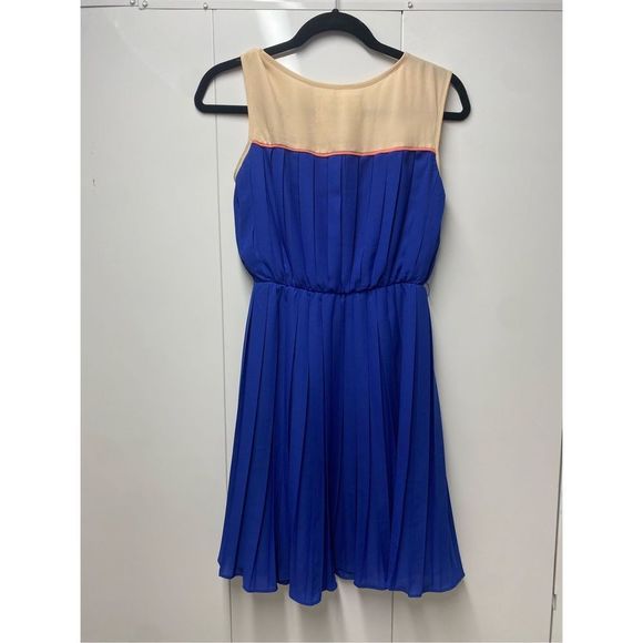 Suncoo Paris Colorblock Blue Cream Pleated Sleeveless Dress Size Small/Medium - Picture 7 of 9
